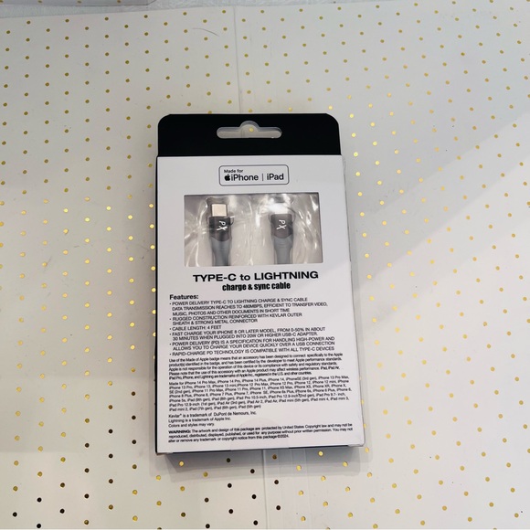 Type C to Lightening Charge iPhone - Picture 3 of 3